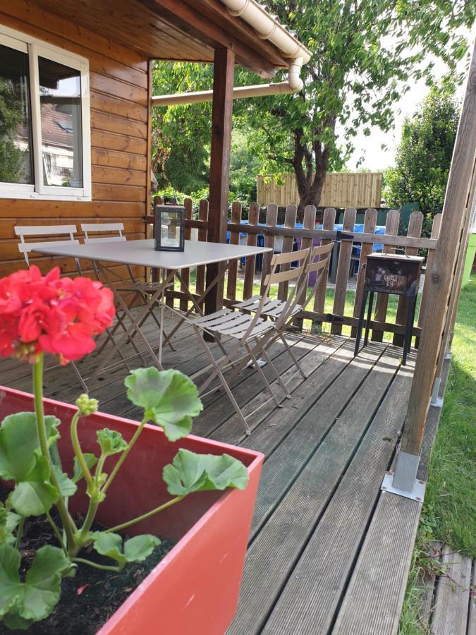 Petit Sejour En Chalet Crecy-la-Chapelle Exterior foto